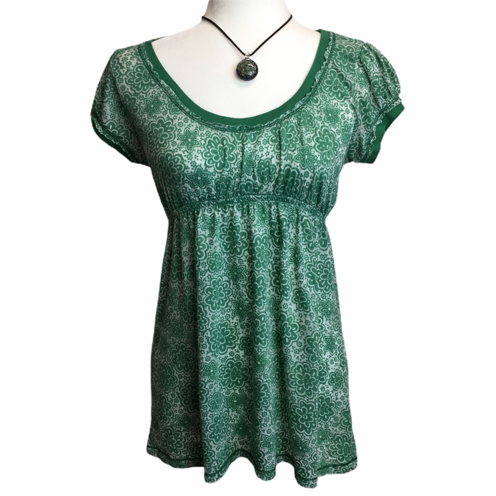 🐞Bonafide Love Empire Waist Burnout Material Top